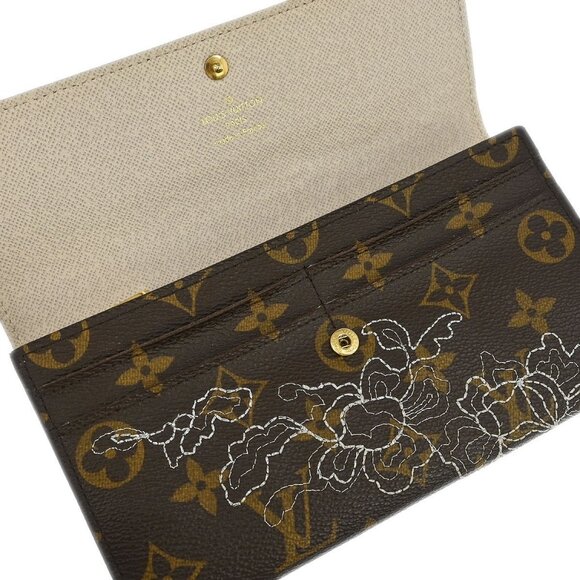 Louis Vuitton Monogram Dentelle Portefeuille Sarah Wallet - Picture 8 of 8